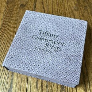 TIFFANY & CO jewelry box for diamond rings !!! Used . AS IS . No returns .